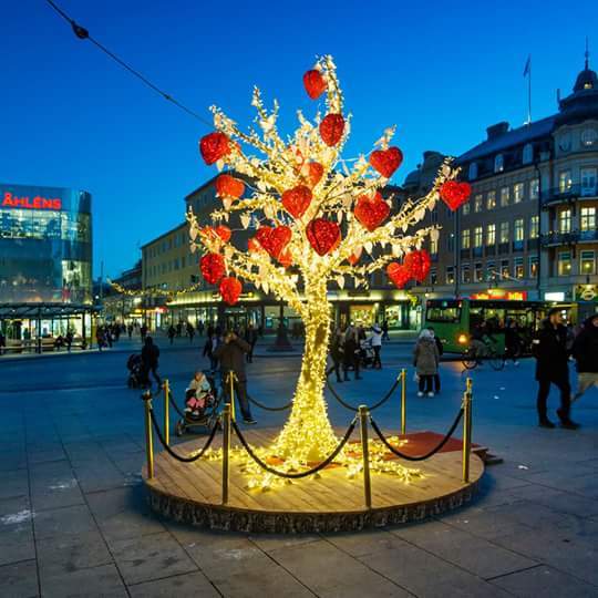 Swagger Inn 140 - Where The Musketeers shout "We've come for your wenches" and The Wenches shout "Okay!"