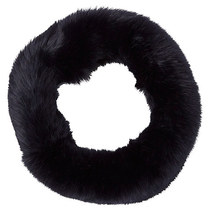 Recommend a scarf to go with this coat please