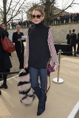 Boot cut jeans and heels 👠??? Yes or no ?