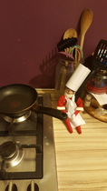 Do we have a show us yer elf thread