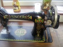 Calling Vintage Sewing Machine fans!
