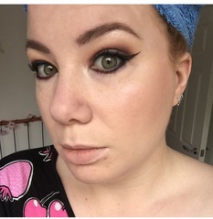 Is anyone brave/confident enough to post a pic of their skin without any make up??