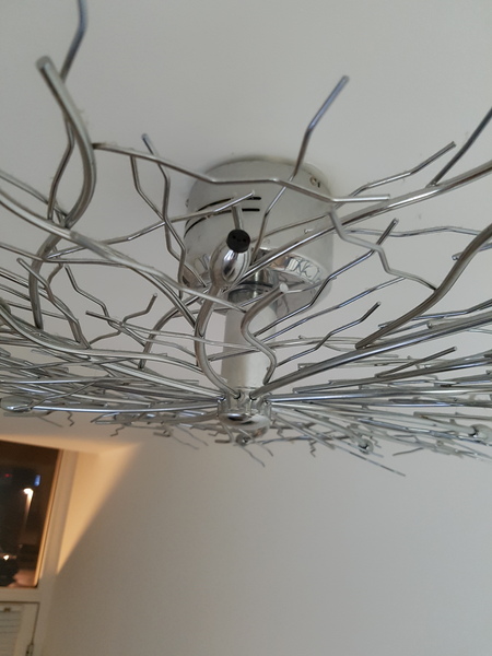 Ah bugger. Fancy ceiling light bulb problem