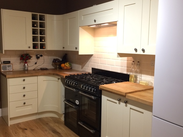 Has anyone had a bad experience with diy kitchens.com?
