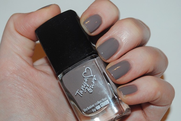 what colour are your nails?