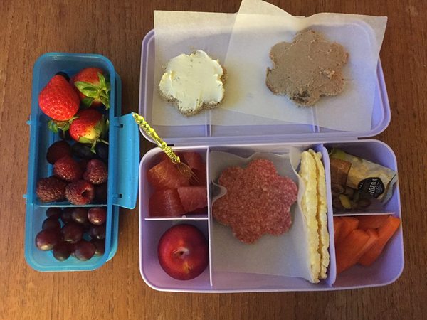 to show you these pictures of Danish children's packed lunches?