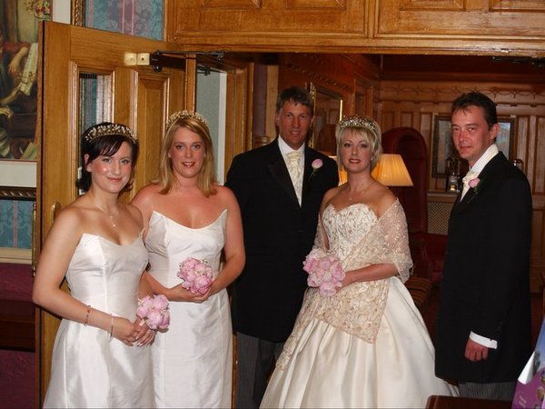 To ask if any of you got married in this Ian Stuart dress