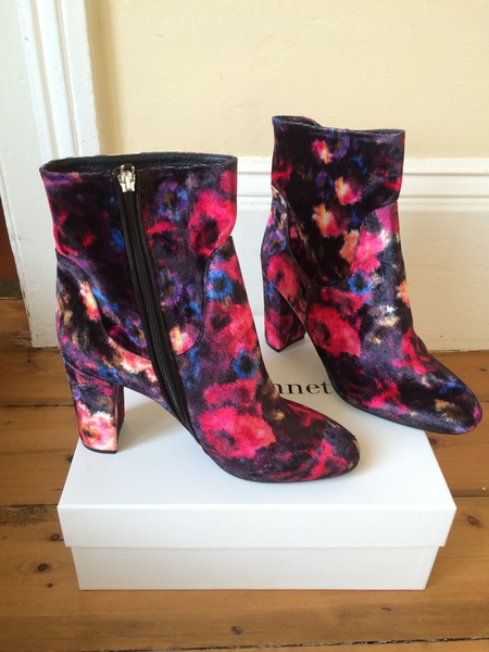 Keep or return? LK Bennett Boots