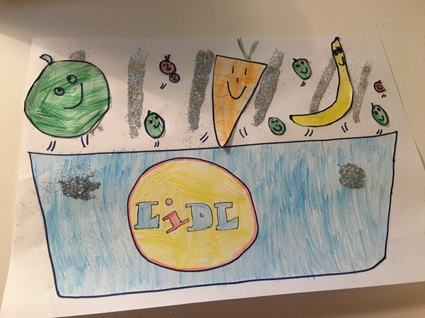 Calling all artists aged 5-12 - Lidl need your art for their new kids trolleys - £100 to be won! NOW CLOSED