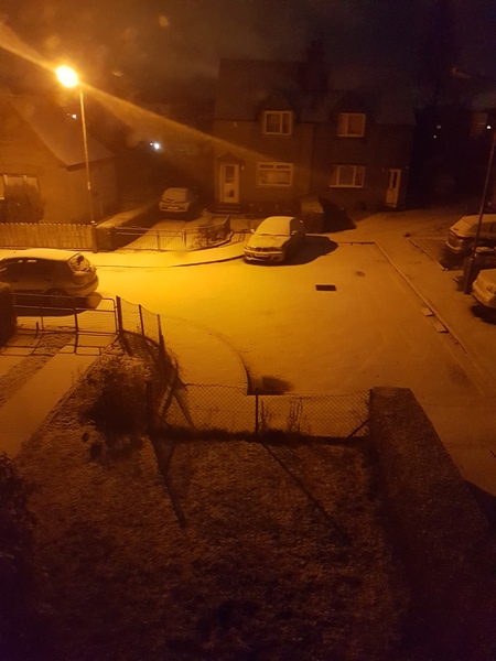 to be hoping for THUNDERSNOW tomorrow