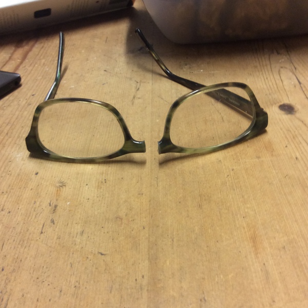 Dan has killed my glasses 😭
