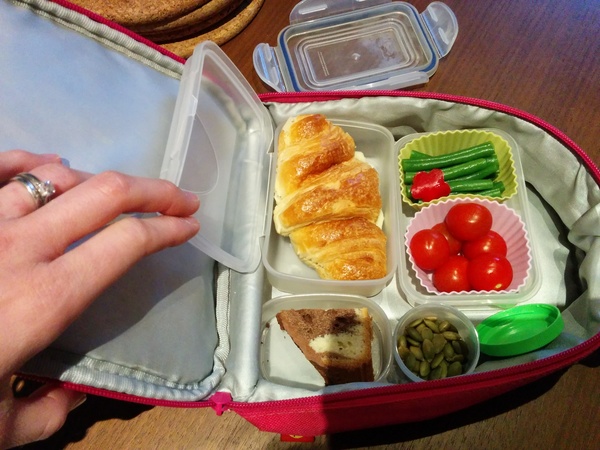 AIBU to ask to see your dcs REAL packed lunches
