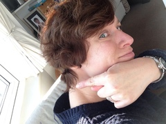 Growing out a Pixie haircut