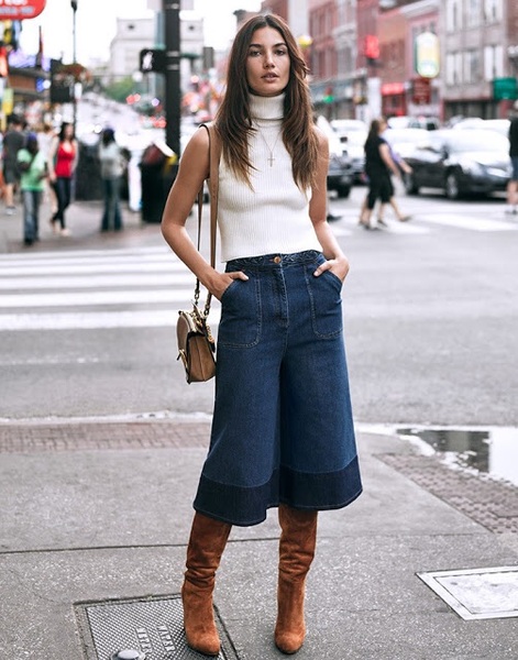 What can I wear with kneelength denim jumpsuit in the winter?