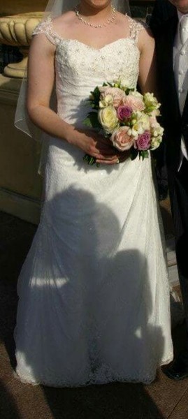 Show me your wedding dress?