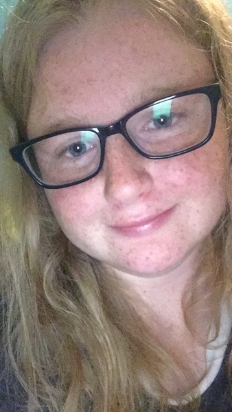 What glasses are people wearing these days?