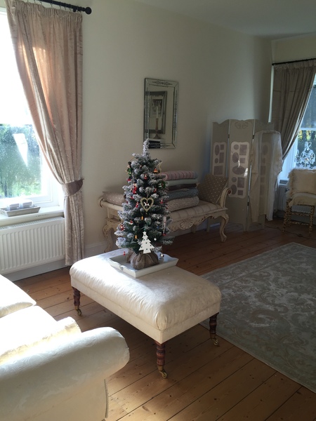 ...to see what your (master) bedroom looks like?