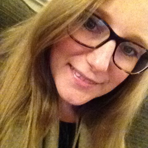 What glasses are people wearing these days?