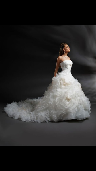 Show me your wedding dress?