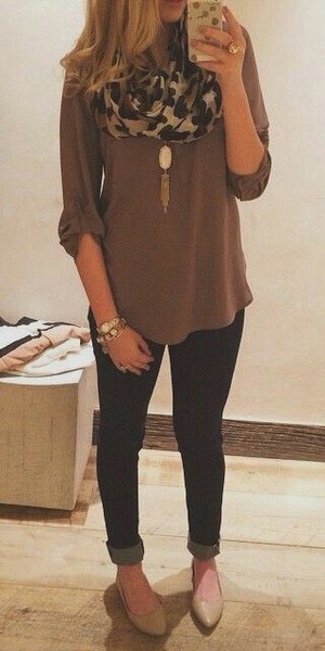 What should a 40 yr old Doctor wear