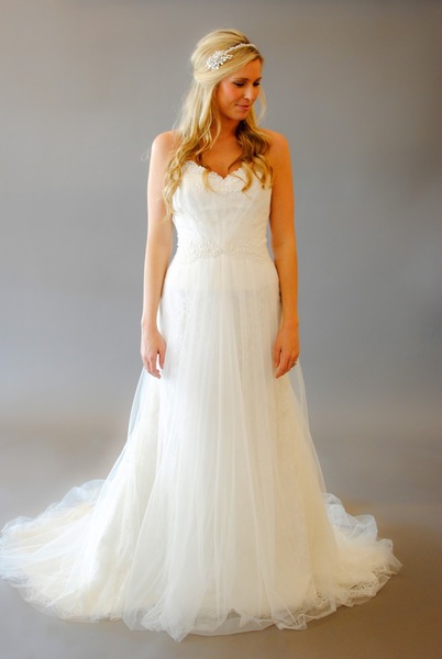 Show me your wedding dress?