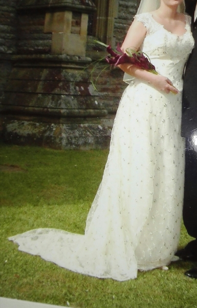 Show me your wedding dress?