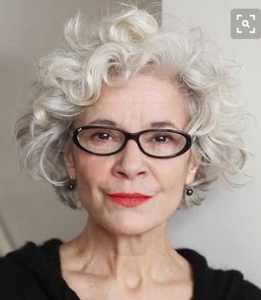 Help me find a hairstyle please. Fringe?  No Fringe? (Pics)