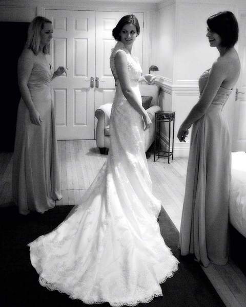 Show me your wedding dress?