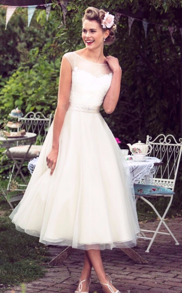 Show me your wedding dress?