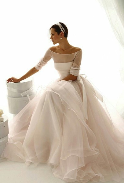 Show me your wedding dress?
