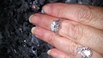 Selling a 3.35ct diamond - any jewellers around with up to date (buying) price lists?