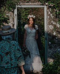 Show me your wedding dress?