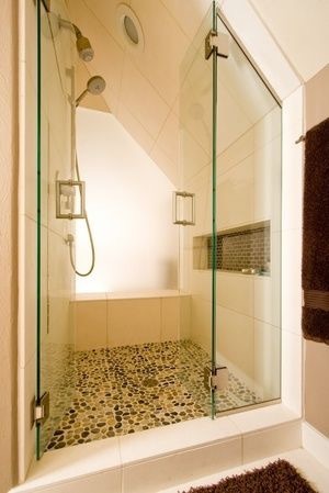 Will I get a shower in here (pics)?
