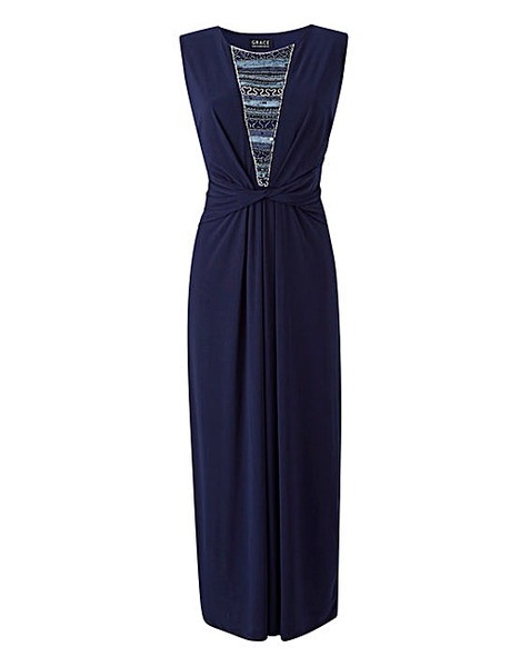 Some advice needed on a dress for a wedding