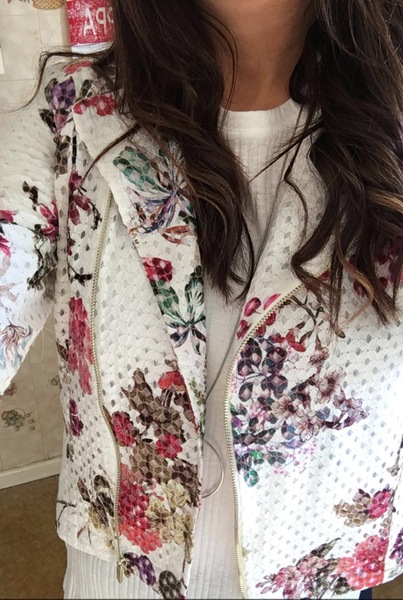What's everyone wearing today?(pics)