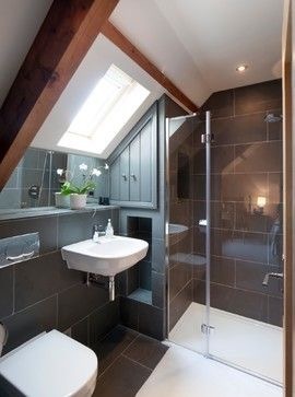 Will I get a shower in here (pics)?