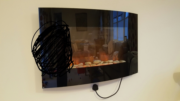Can anyone help me with this ridiculous fireplace/plug problem?