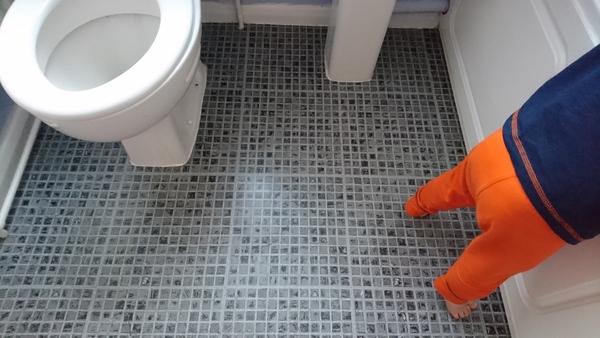 Self adhesive floor tiles - laying advice please!