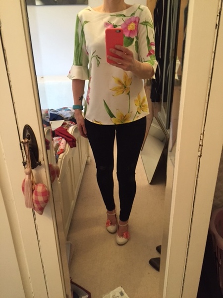 What's everyone wearing today?(pics)
