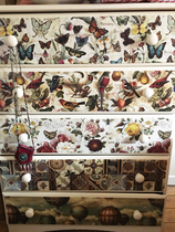 Mustard coloured bedroom walls ...