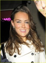 Love Kate Middleton's outfit today