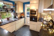 Make this kitchen workable without starting from scratch?