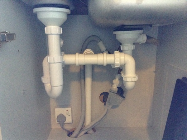 Smelly sink