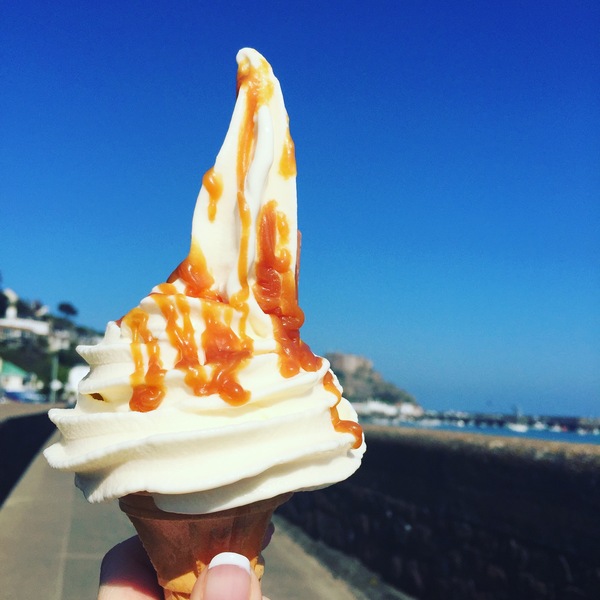 Frugaleers saving and chatting through April