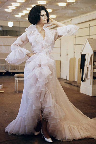 The Crepertoire - put on your peignoir and get into the boudoir