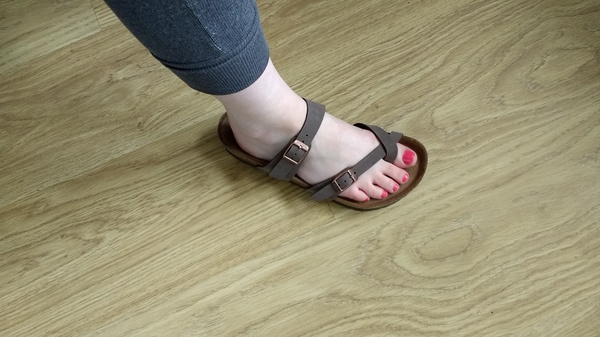 Do these sandals look ok?