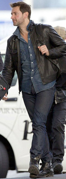 To think this is the absolute hottest outfit a guy can wear