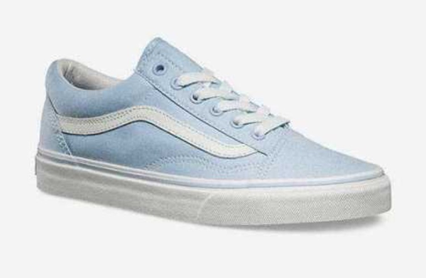 Show me your casual / day / stolling around shops shoes 👟