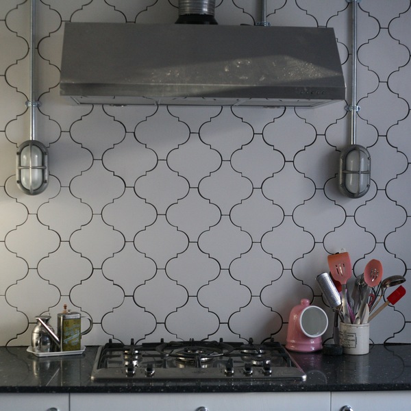 White tiles with dark grout. Anyone done this?