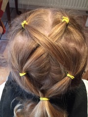 Easy gorgeous hair styles for 4yo dn